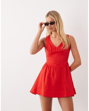 ASOS Vestido Veraniego Corto Rojo Vibrante Con Cintura Entallada, Cuello De Pico Y Detalle De Costuras-Verde