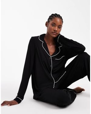 ASOS Asos Design Tall Super Soft Long Sleeve Shirt & Trouser Pyjama Set With Contrast Piping - Black