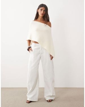 Lioness Sideline Barrel Leg Jeans - White