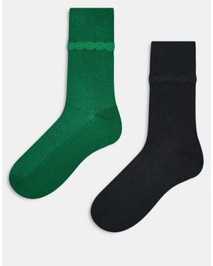 Monki 2 Pack Ankle Socks With Scallop Frill - Green