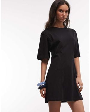 Monki Vestito T-Shirt Corto Sagomato - Nero
