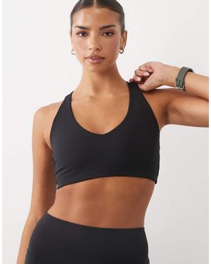 4505 Sujetador Deportivo De Sujeción Media Con Cuello De Pico Y Espalda De Nadador En - Negro