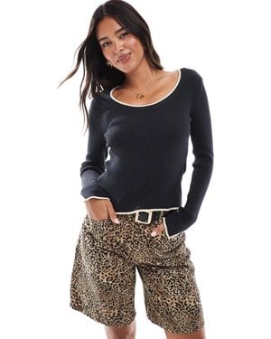 Vero Moda Knitted U Neck Top With Contrast Trim - Blue