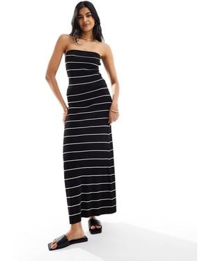 Pretty Lavish Knit Maxi Skirt - Black