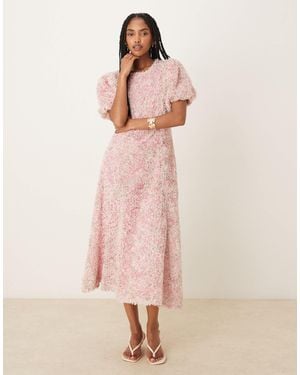 Y.A.S Premium 3d Confetti Floral Detail Maxi Dress - Pink