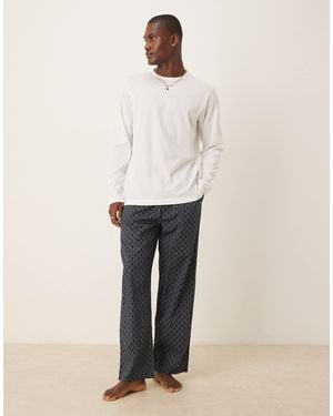 Calvin Klein Long Sleeve Top And Pants Pyjama Set - Natural