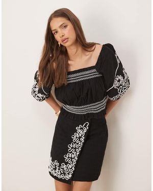 Y.A.S Contrast Cornelli Embroidered Puff Sleeve Crop Top Co-ord - Black