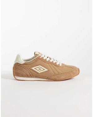 Umbro Gorton baskets en daim - Blanc
