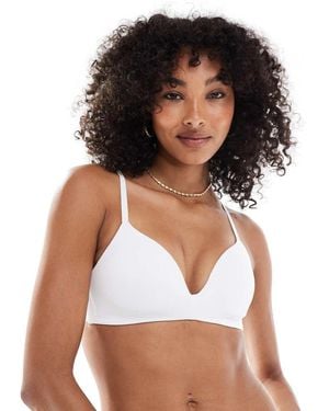 New Look Moulded Triangle Bra - White