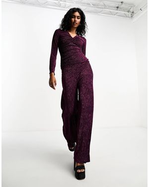 Closet Pantaloni A Fondo Ampio Plissé Metallizzati Color Lampone - Viola