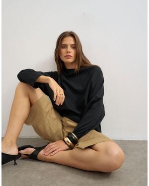 TOPSHOP Asymmetric Hem Raglan Sleeve Skater T-shirt - Black