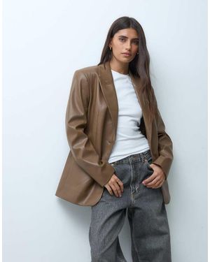 ASOS Relaxed Blazer Van Imitatieleer - Bruin