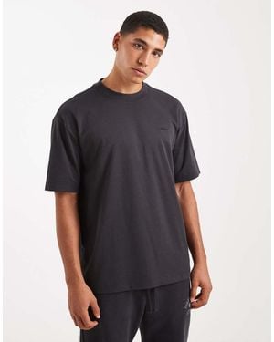 Hollister Boxy Short Sleeve Logo Cooling T-shirt - Black