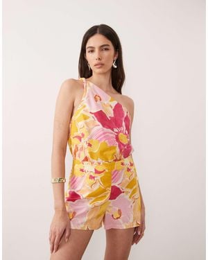 Nobody's Child Connie Linen Blend Clean Mini Shorts Co-ord - Pink