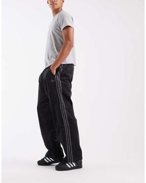 adidas Originals Adicolor Cord Cargo Trousers - White