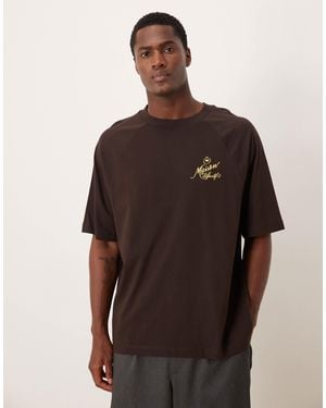 ASOS T-shirt oversize à manches raglan et texte brodé - marron