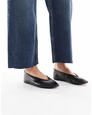 schuh Lessie High Vamp Ballet Flats - Blue