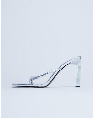TOPSHOP Flora Strappy Toe Loop High Heels - White