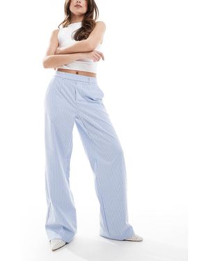 Object Pantalones De Sastre Azules Y Blancos A Rayas De Pernera Ancha De