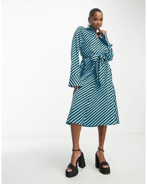 Y.A.S Petite Y.A.S Petite Satin Maxi Shirt Dress With Tie Belt - Blue