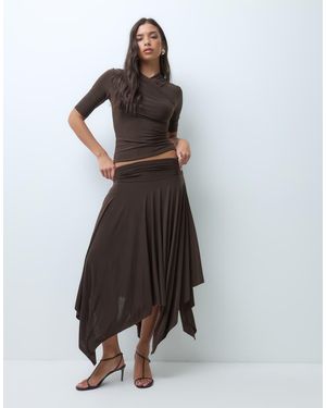 Kaiia Exclusieve Dubbel Gesculpteerde Slinky Rok Met Omslagdetail, Asymmetrische Fairy-Zoom, Midaxi Co-Ord - Wit