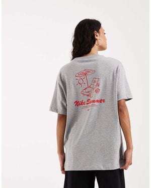 Nike Oversized Boxy Graphic T-shirt - Grey