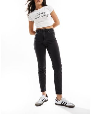Stradivarius – schmal geschnittene mom-jeans aus baumwolle - Blau