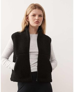 Noisy May Teddy Fleece Vest - Black