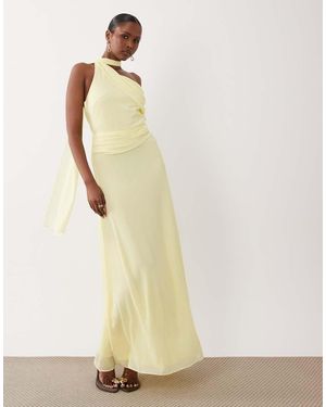 TFNC London Maxi Jurk Van Chiffon Met Blote Schouder En Sjaal - Wit