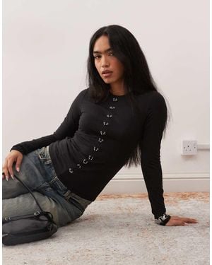 Weekday Top De Manga Larga Con Detalle De Piercings De - Negro