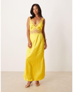Never Fully Dressed Petite - Geel