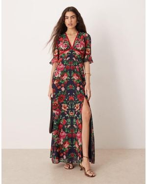 Hope & Ivy Frill Sleeve Thigh Split Open Back Maxi Dress - Multicolour