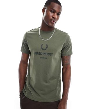 Fred Perry T-Shirt Met Grafische Print - Groen