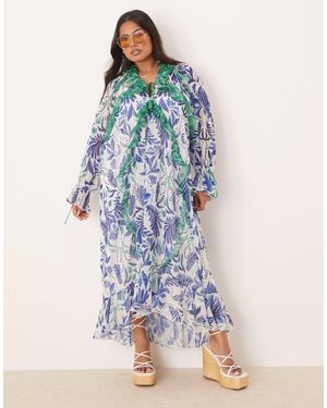 Hope & Ivy Plus – midaxikleid mit palmenprint - Blau