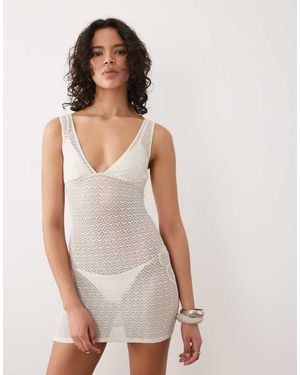 Free Society Vestido Playero Corto Blanco Con Espalda Baja De Croché De