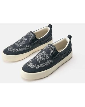 Pull&Bear Embroidered Canvas Trainers - Blue