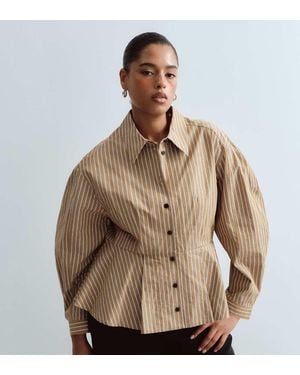 ARRANGE Curve Gestructureerd Overhemd Met Kraag En Peplum En Contrasterende Knopen - Bruin