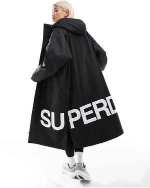 Superdry – bademantel aus wasserfestem material - Schwarz