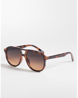 ASOS Gafas De Sol Marrón Efecto De Estilo Aviador Con Lentes Marrones Degradadas - Neutro