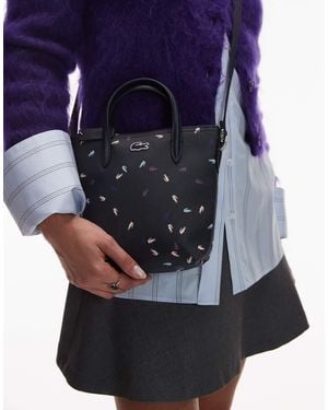 Lacoste Borsa A Tracolla Blu Con Stampa Di Coccodrilli Piccoli