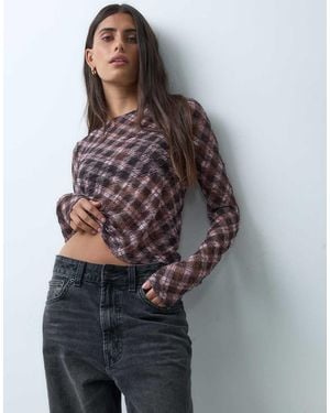 Vero Moda Top Texturizado De Manga Larga Con Cuello Redondo Y Cuadro Rosa - Gris