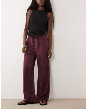 Pretty Lavish Satin-hose mit tunnelzug und weitem bein - Rot