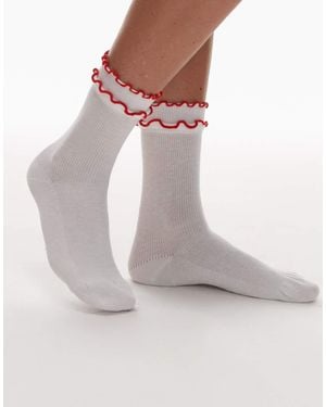 TOPSHOP Calcetines Blancos Con Dos Volantes Con Ribete Rojo Daphne De - Gris