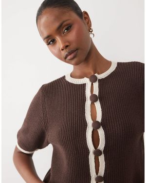 ASOS Gilet d'ensemble effet rétréci en maille - écru - Marron