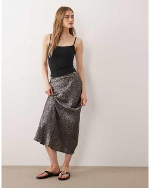 Wednesday's Girl Midaxi Micro Spot Lace Detailed Satin Skirt - Grey