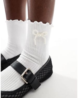 SUI AVA Pearly Bow Ankle Socks - White
