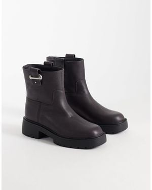 Calvin Klein Leather Chunky Ankle Boot With Grain Texture And Silver Buckle - Blue