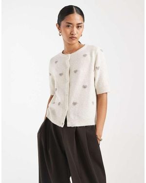 Vero Moda Round Neck Knitted Short Sleeve Cardigan With Heart Jacquard Print - White