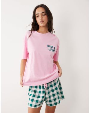 ASOS – pyjama aus kurzärmligem oberteil und shorts mit "wine & dine"-print - Rot
