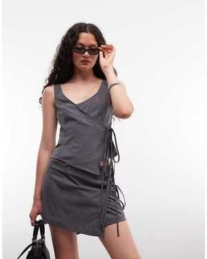 Weekday Minifalda Gris Oscuro Cruzada (Parte De Un Conjunto)